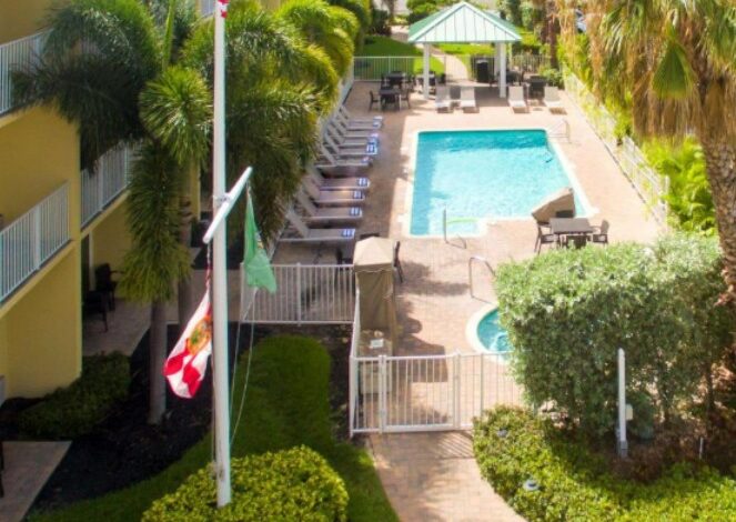 Romantic Beachfront Hotels in St. Petersburg FL for Couples