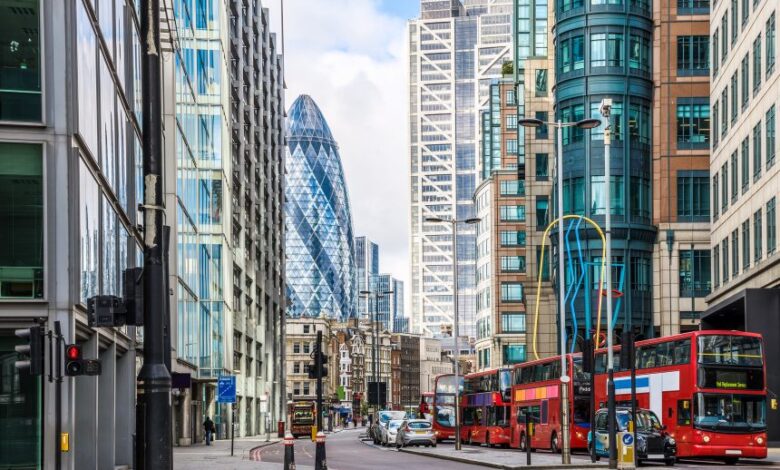 The Benefits of Living In SW1 London - A Suburban Professional’s Guide